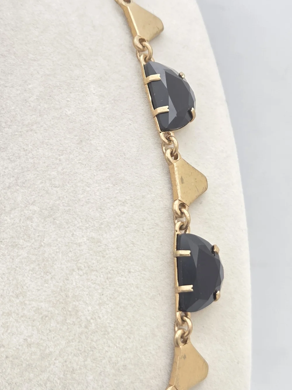 Madewell NWT Black Faceted Half-Moon Statement Necklace Gold Tone 19” - Picture 8 of 16